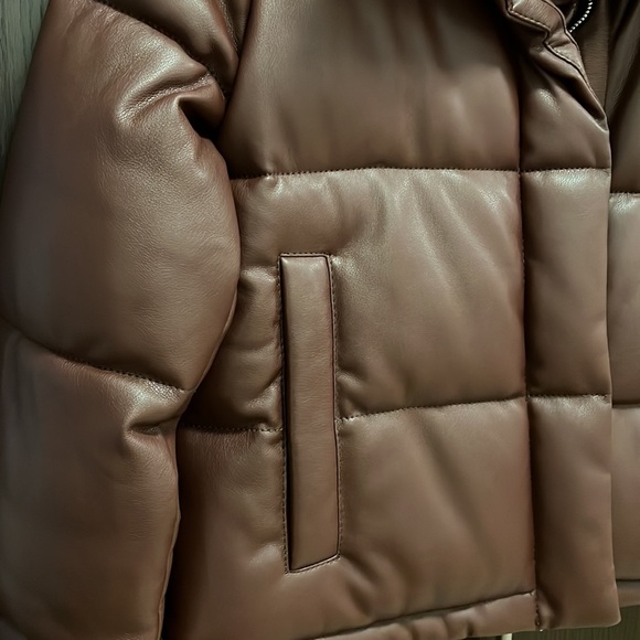 Abercrombie & Fitch Vegan Leather Puffer - Picture 3 of 6